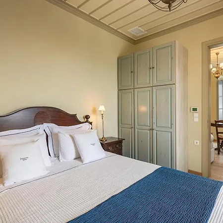 Four Seasons Hydra Luxury Hotel 4*