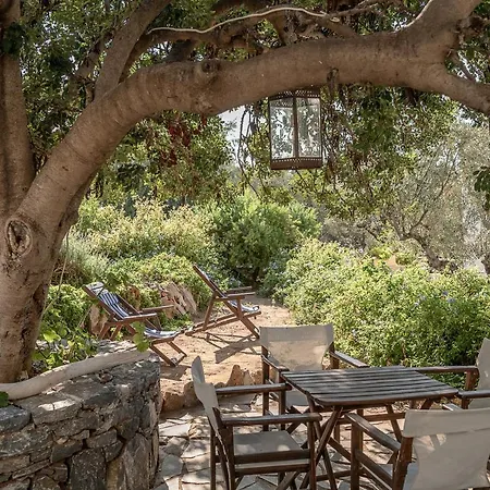Four Seasons Hydra Luxury Hotel
