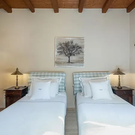 Four Seasons Hydra Luxury