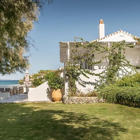 Four Seasons Hydra Luxury