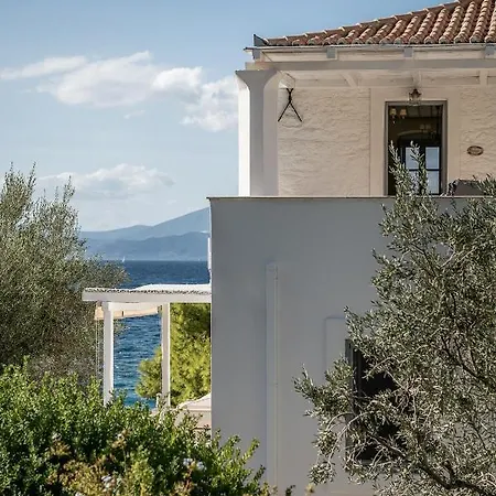 Four Seasons Hydra Luxury Hidra